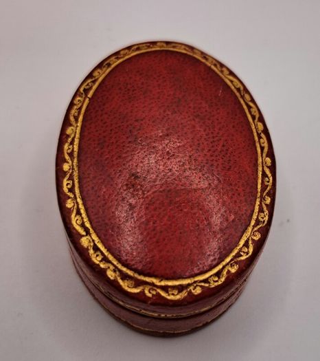 Very 9ct gold cameo pendant brooch