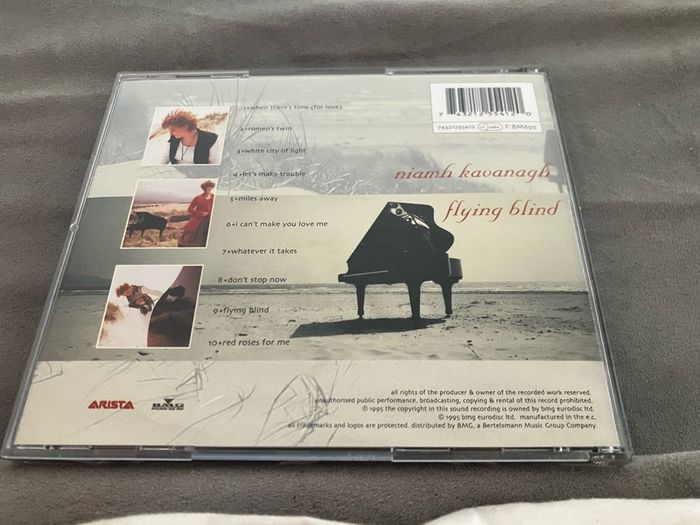 niamh kavanagh  -  flying blind    CD