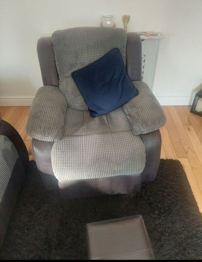 3 Seater Suite +1+1 recliners