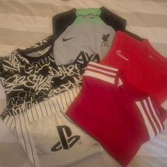 Selection of boys tops 8-10yrs