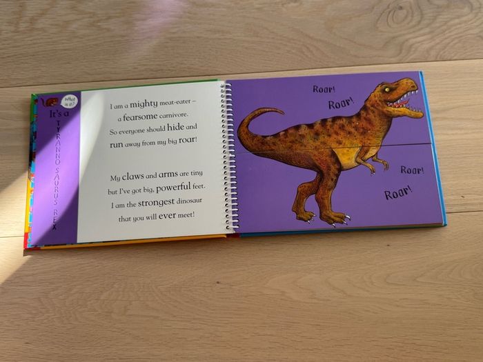 Axel Scheffler's Flip Flap Dinosaurs