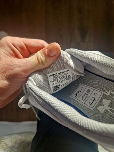 golf shoes