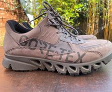 Ecco gore tex size 6