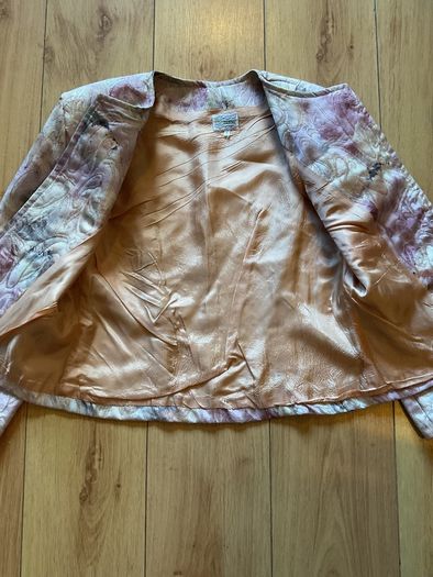 Beautiful Ladies Jacket Size M