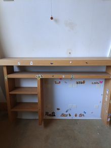 micke desk top