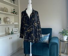 Ladies long-sleeved Black & Gold Blouse from Primark. Size UK size 16/ EU size 44
