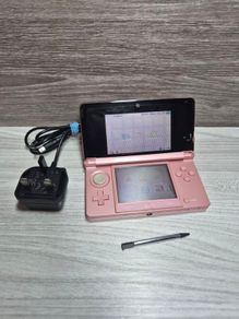 Nintendo 3DS Pink Console With Charger - Working With Screen Issue