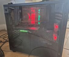 AMD Ryzen 5 2600x, NVIDIA 2080 SUPER Gaming Pc + Monitor + Keyboard