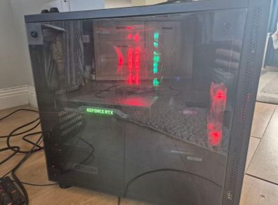 AMD Ryzen 5 2600x, NVIDIA 2080 SUPER Gaming Pc + Monitor + Keyboard