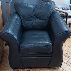 Leather armchair (black)