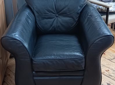Leather armchair (black)