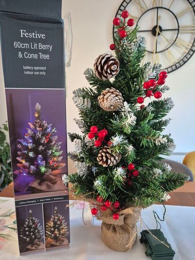 BNWB Christmas tree