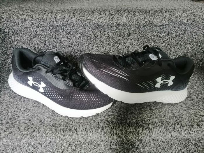 runners under armour 7 1/2