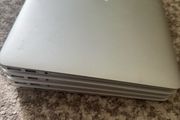 Apple MacBook Air (13-inch) A1466