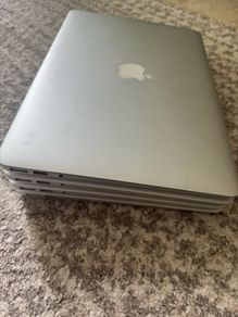 Apple MacBook Air (13-inch) A1466