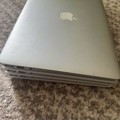 Apple MacBook Air (13-inch) A1466