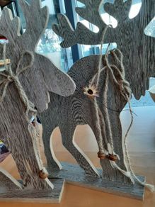2026 Wooden reindeer