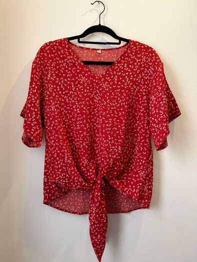 Red Floral Tie Front Knot Top Size S!