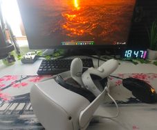Oculus quest 2 ( read desc )