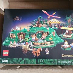 Lego LOTR 10354 The Shire and 40761 Smeagol & Deagol