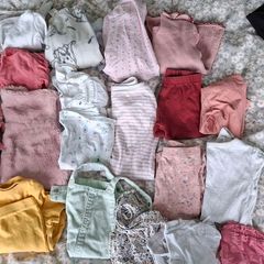 Bargain 9-12 month Baby clothes bundle