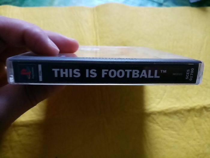 This is Football PlayStation1 Ps1 PlayStation 2 ps2 games Original