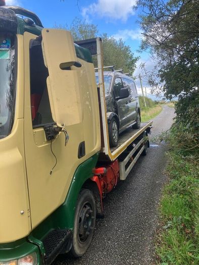Renault recovery truck
