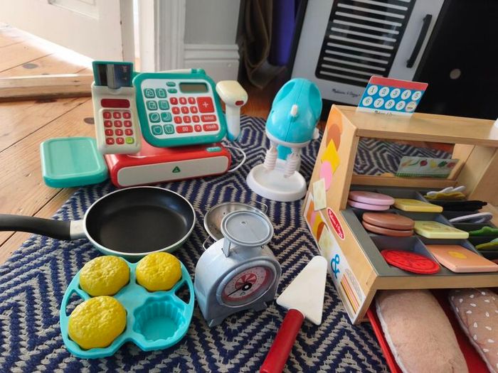 Melissa and Doug Play kitchen and accessories