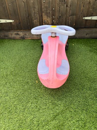 Wiggle Car