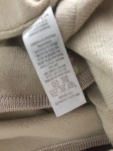 Top sleeveless size 10 to 12