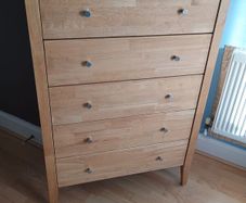 Genuine solid oak chest of drawers