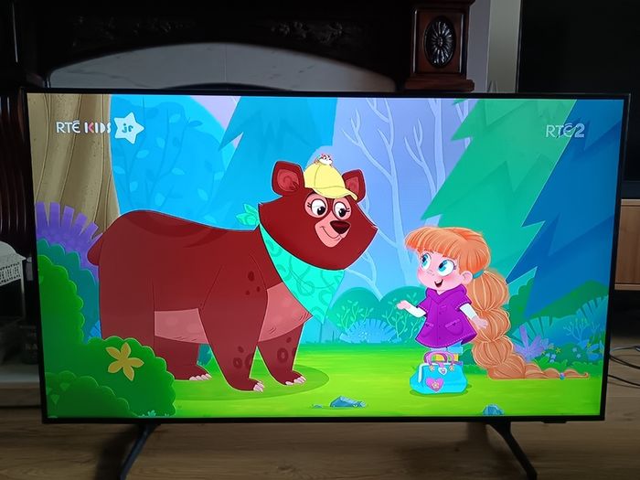 Samsung 50" BU8070 Crystal UHD 4K HDR Smart TV (2022)