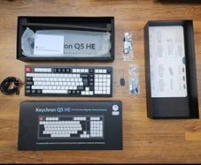 Keychron Q5 HE QMK Wireless Custom Keyboard ISO layout gateron nebula switch