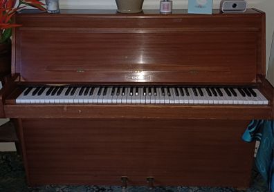 Lindner Piano Free
