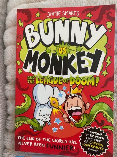 Brand New Selection of 6 BUNNY VS MONKEY Children's Books by Jamie Smart