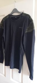 Mens long sleeve t-shirt