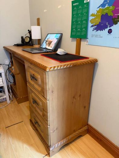 Writing Desk with Drawers and Mirror
