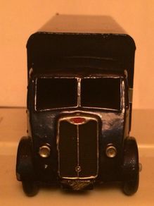 Dinky Toys Guy Van
