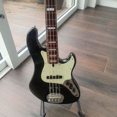 Lakland Daryl Jones jazz bass