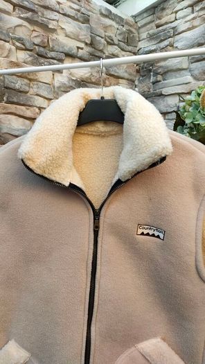 Country Flair winter gilet Size small but would fit medium Like new perfect condition Extremely warm, perfect for the winter