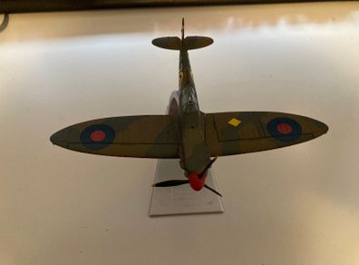 Corgi Royal Air Force Spitfire Mk1 - Diecast Aircraft Model - 1/72 Scale - AA39211