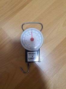 luggage scales measuring tape
