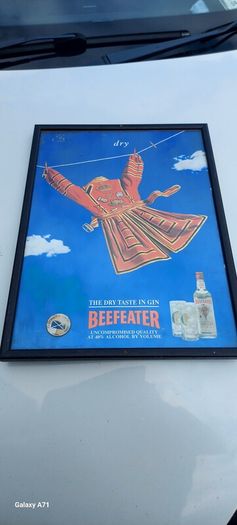 Beefeater advertising frame picture,buyer collects or pays postage thank you, see pictures for condition, sold as is.