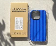 iPhone 14 Pro cover and screen protector