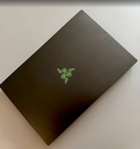 Razer Blade 15 (2019) for sale. Premium gaming laptop with upgrades