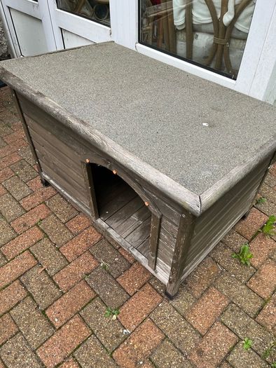 Wooden Dog Kennel - Medium size