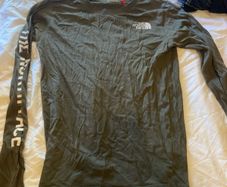 kids northface y-shirts