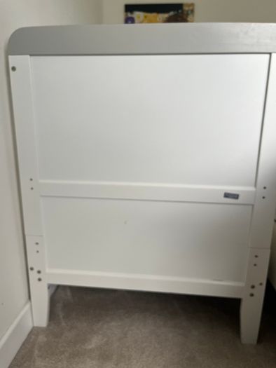 Cot bed