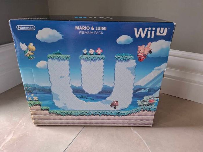 Nintendo Wii U Super Mario Bros. 32GB + 4 Mario Games