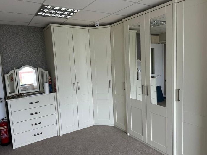 Kitchens & Wardrobes